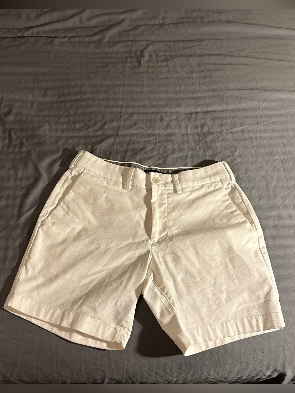 Express Men's Cream Flat Front Chino Shorts